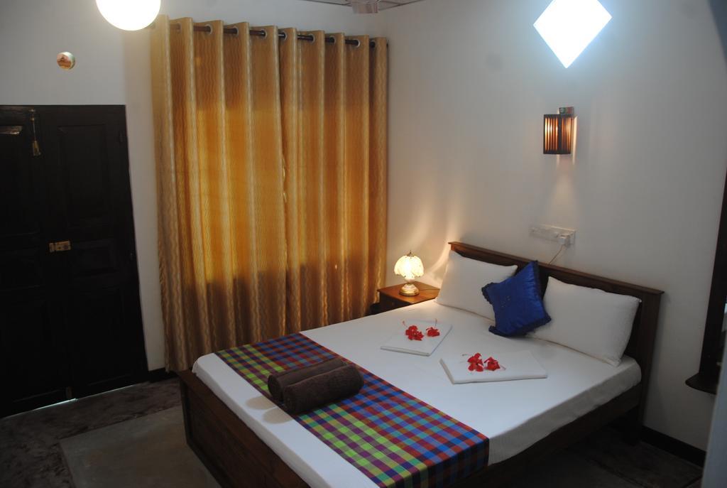 Aknara Rest Hotel Weligama Exterior photo