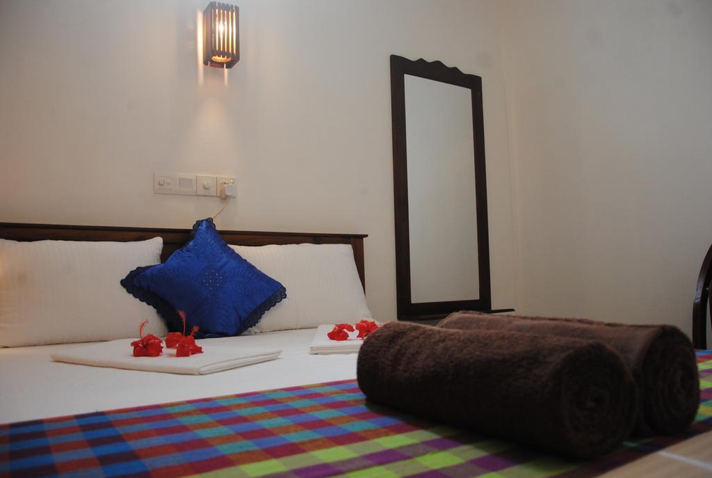 Aknara Rest Hotel Weligama Exterior photo
